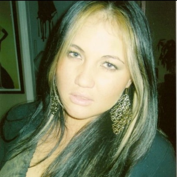 Meet your Posher, Michele - Picture 1 of 1